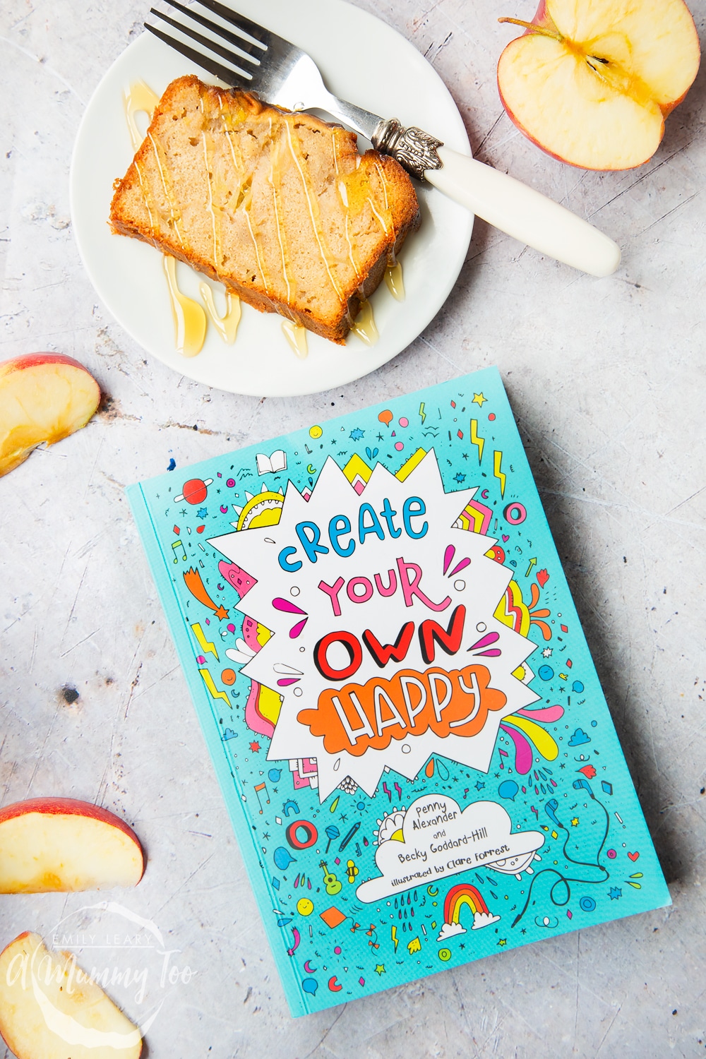 This apple, cinnamon and honey cake recipe was inspired by the Create Your Own Happy book