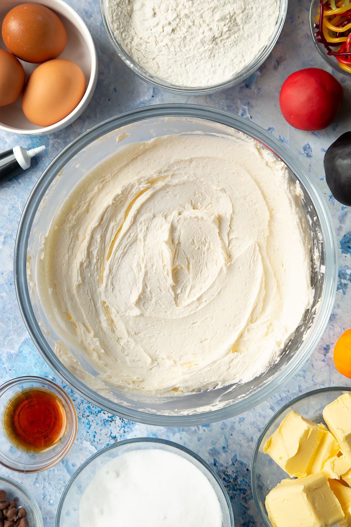Overhead shot of the butter and flour having been mixed together in a pyrex bowl.