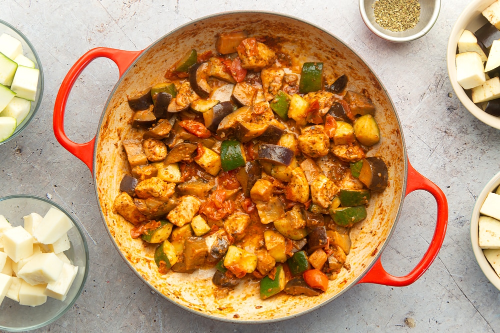 Cooking the halloumi and vegetables for this delicious halloumi pasta meal