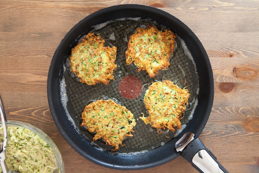 Frying spicy courgette latkes