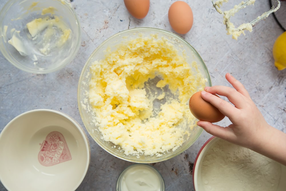 These lemon cupcakes are perfect to bake with the kids