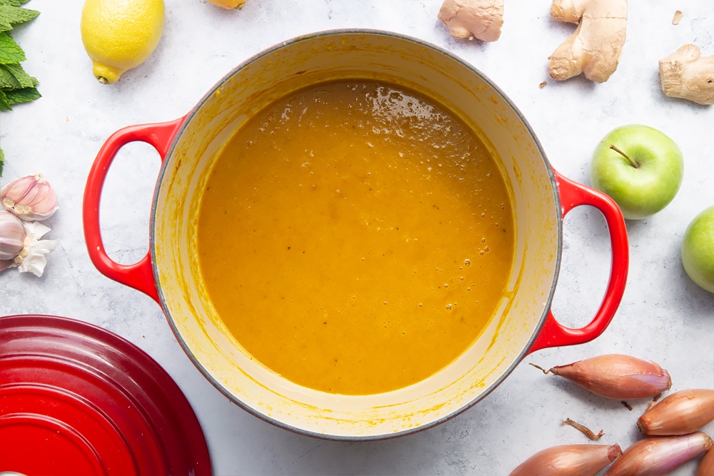 How to make curry sauce for your cod and chips crusty rolls