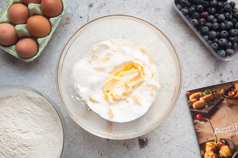 Flour, baking powder and starch in a bowl