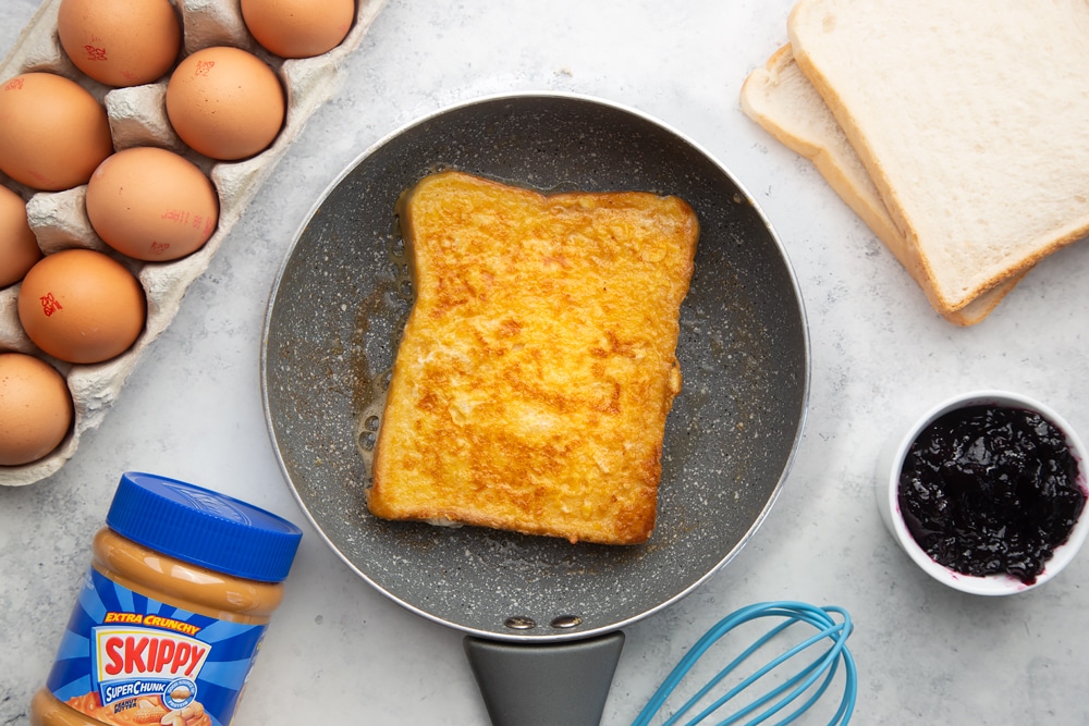 Fried bread until golden